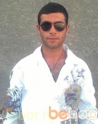  1429598  Artur, 35 ,    