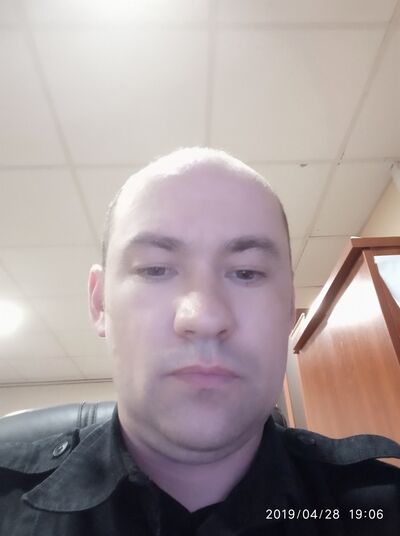  ,   Rusl, 42 ,   