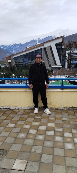  ,   Alik, 32 ,   ,   