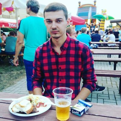 ,   Taras, 30 ,   