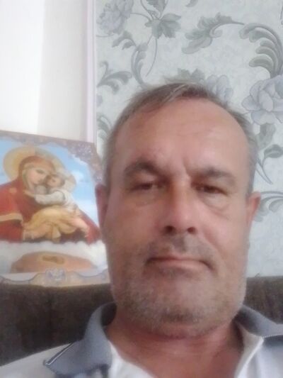  ,   Rafael, 52 ,   ,   