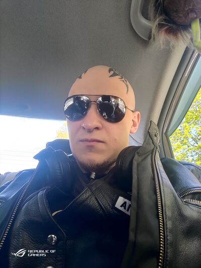  -,   Old Basstard, 33 ,   , 