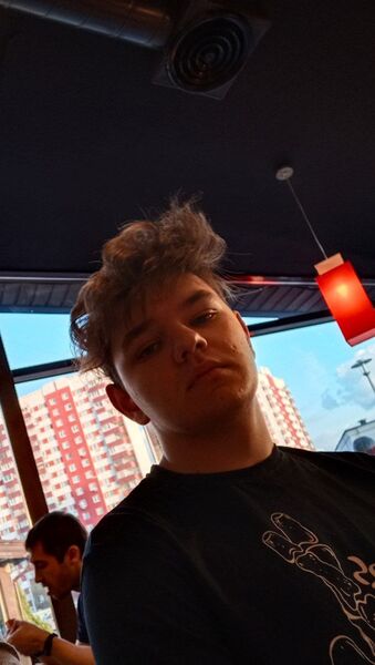  ,   Aleks, 21 ,   ,   