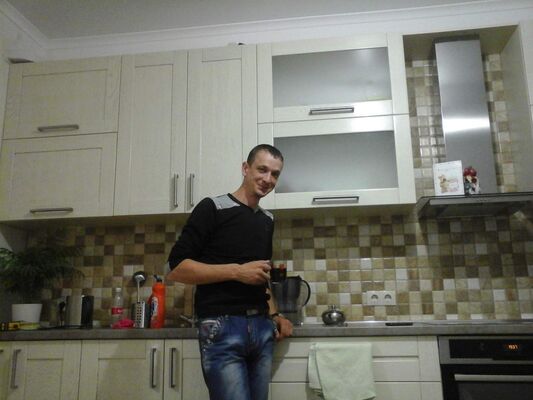  ,   Pavel, 38 ,   ,   , c 