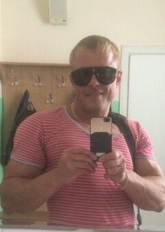  14219698  Oleg, 46 ,    