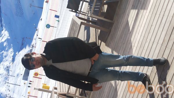  ,   Leon, 36 ,   