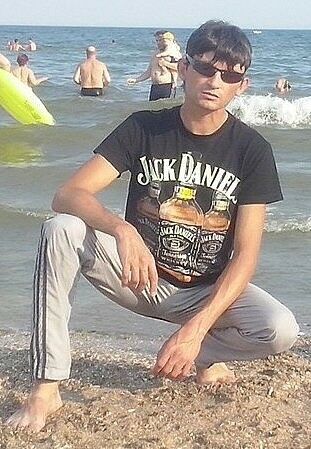  ,   Maks, 44 ,   