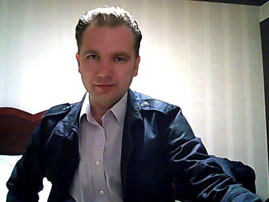  ,   Vlad Vetroff, 45 ,  