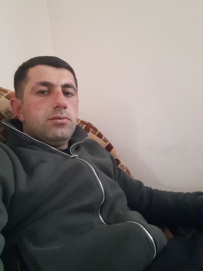  ,   Ashot, 32 ,   ,   