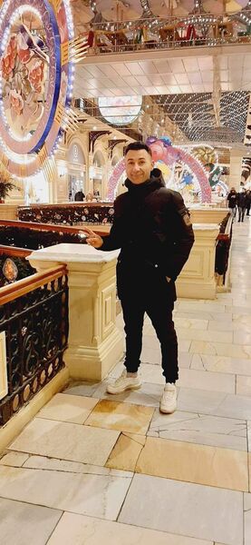 ,   Khan, 33 ,   ,   