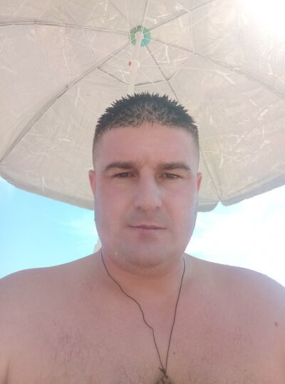  ,   Vitalie, 32 ,   ,   