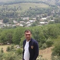  ,   Mahir, 39 ,     