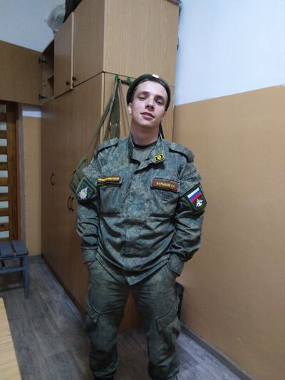  ,   Konstantin, 25 ,   ,   