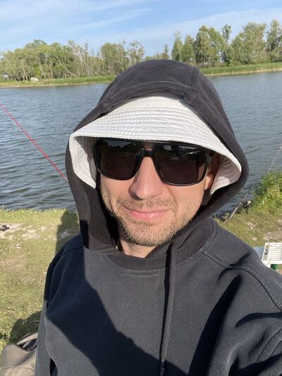  ,   Vladamir, 37 ,   c 