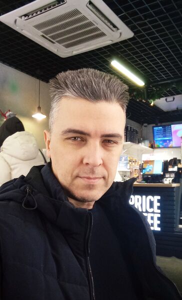 ,   Leo, 39 ,   ,   