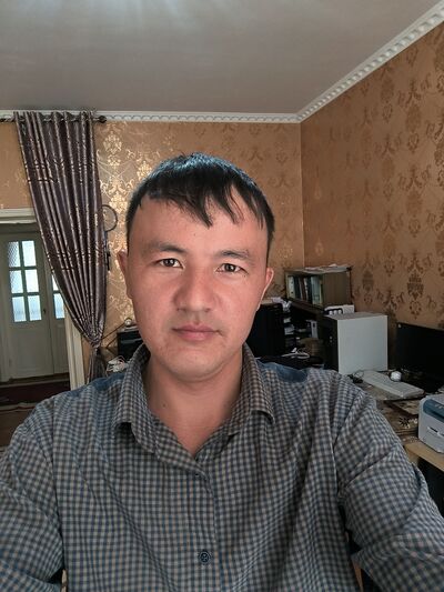  ,   Mirzaboy, 32 ,   ,   
