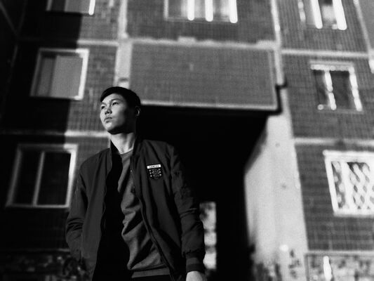  ,   Arman, 26 ,   ,   , c 