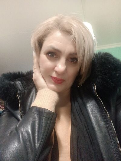  ,   Lina, 42 ,  