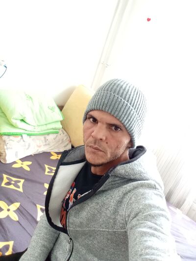  ,   RogerManuel, 37 ,   ,   