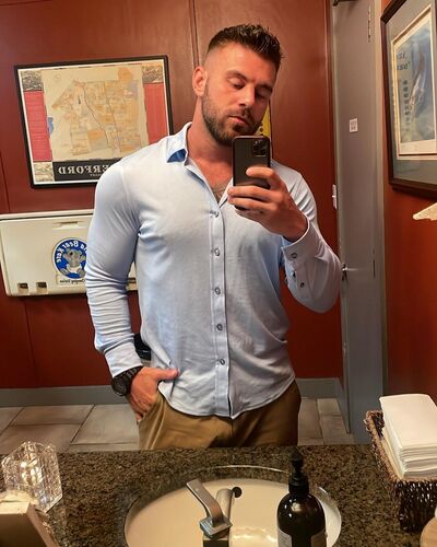  ,   James Kelvin, 46 ,   ,   