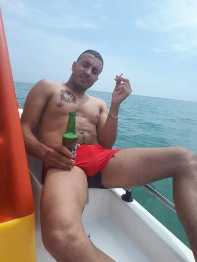  ,   Gheorghe, 32 ,   ,   , c 