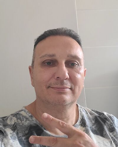  ,   Igor, 44 ,   c 
