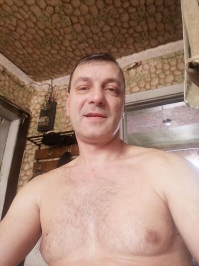  ,   Mikhail, 46 ,   ,   