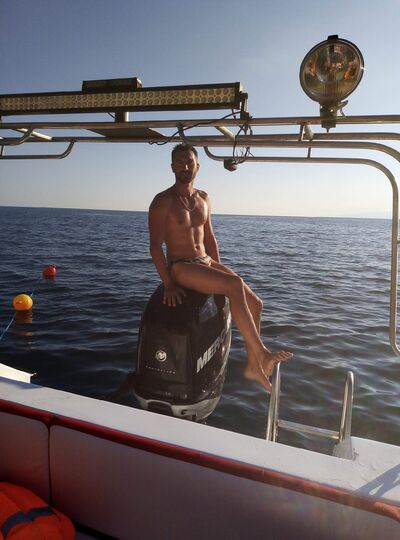  ,   Leo, 30 ,     , c , 