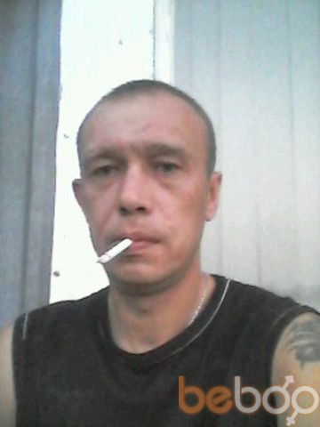  ,   Yrik, 49 ,  