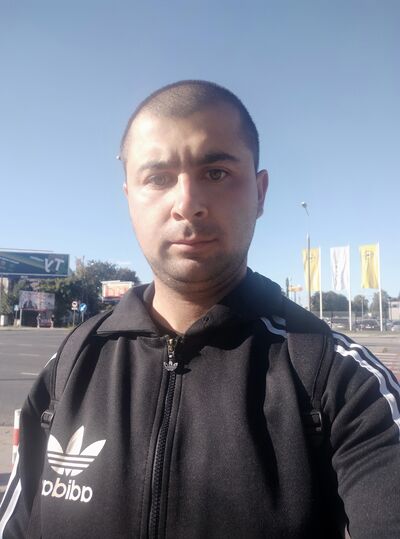  Lomianki,   Oleg, 28 ,   ,   