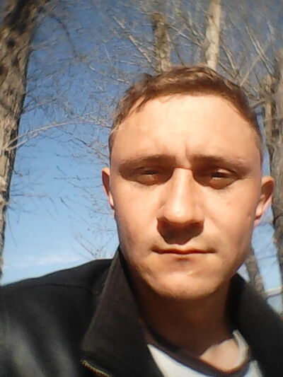  ,   Alex, 37 ,   