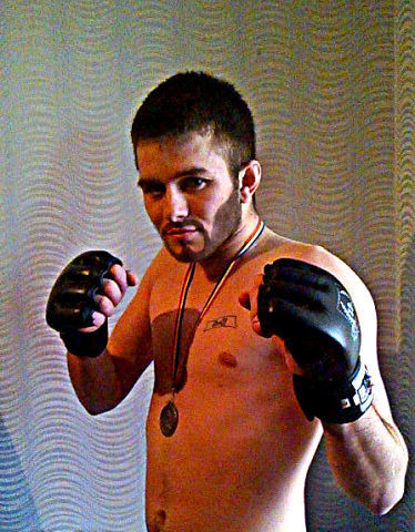  ,   Maxim, 33 ,   