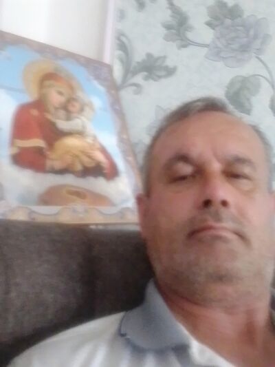  ,   Rafael, 52 ,   ,   