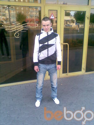  1469598  John, 34 ,    