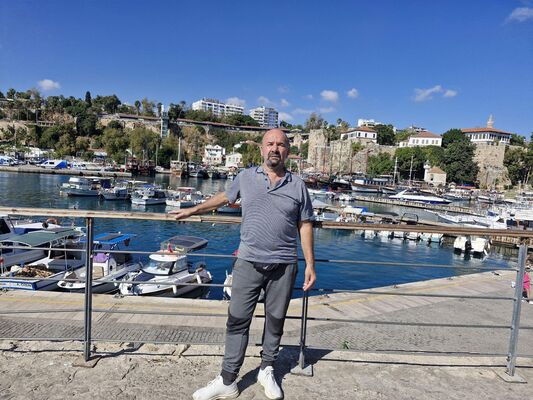  ,   Ahmet, 56 ,     , c 
