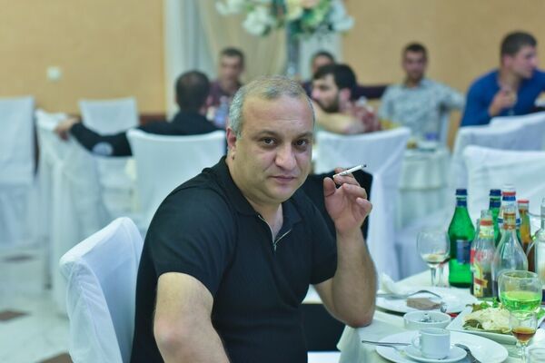  ,   Suren, 49 ,   ,   , c 