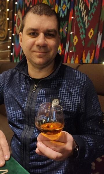  ,   Aleks, 38 ,   ,   