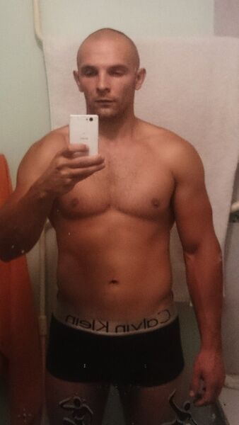  ,   Aleksander, 32 ,   