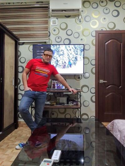 ,   Amir, 32 ,   ,   