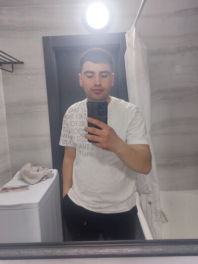  ,   Anatol, 21 ,   ,   