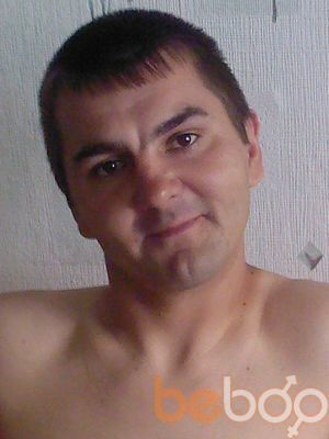  ,   Lexa, 44 ,  