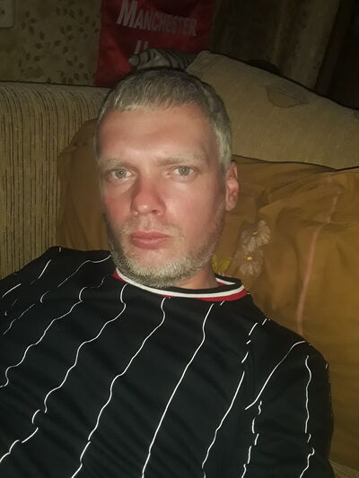 ,   Alex, 40 ,   ,   