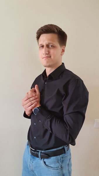  -,   Anton, 36 ,   
