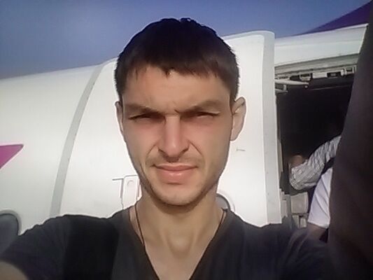  ,   Sergiu, 36 ,   