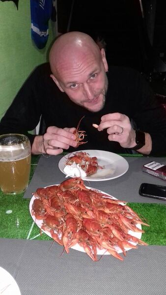  ,   Stas, 45 ,   
