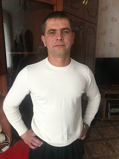  ,   Andrej, 38 ,   ,   , c 