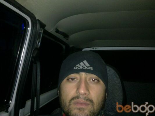  ,   Artur, 39 ,  