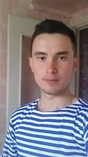   ,   Parviz, 32 ,   