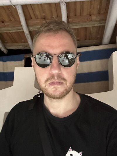 ,   Pavel, 40 ,   ,   , c 