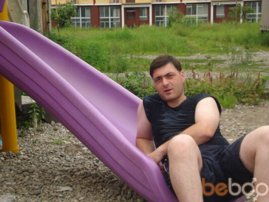  ,   Paata, 43 ,   